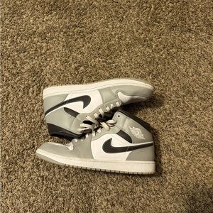 Jordan 1 light smoke grey text me if u wanna cop them